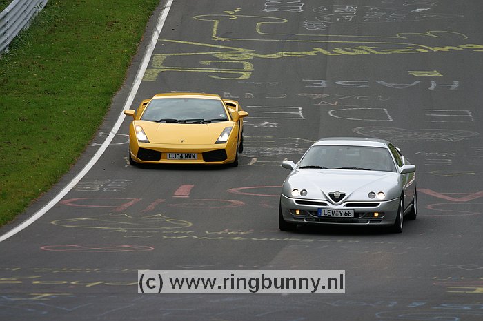 The yellow Lambo I'd seen in the parking lot also did a lap