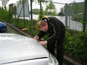 Bonnet release